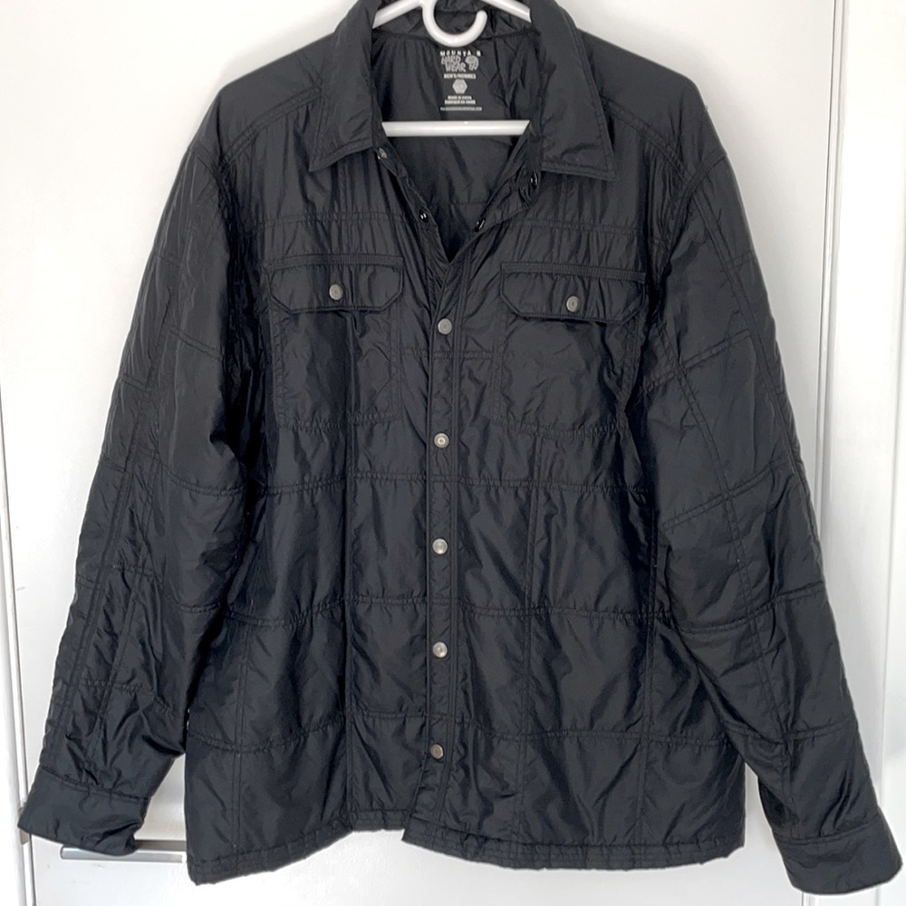 EUC Mountain Hardware Light Puffer Jacket Black